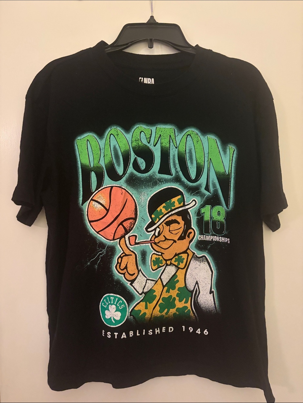 NBA brand Celtics shirt men’s medium
